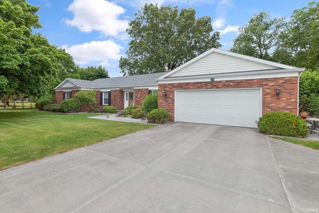 Photo of 115 Greenfield Drive, Middlebury, IN 46540 (MLS # 202622750)