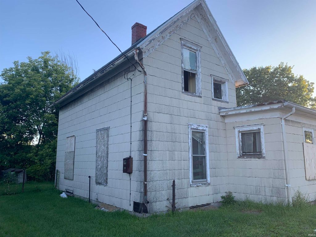 Photo of 530 W 5th Street, Mishawaka, IN 46544 (MLS # 202535933)