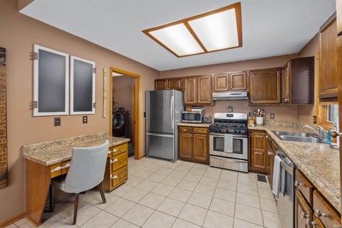 Tiny photo for 7212 Wood Meadows Lane, Fort Wayne, IN 46835 (MLS # 202643265)