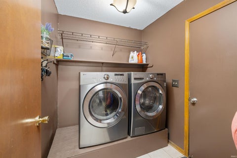 Tiny photo for 7212 Wood Meadows Lane, Fort Wayne, IN 46835 (MLS # 202643265)