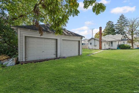 Tiny photo for 720 S Union Street, Kokomo, IN 46901 (MLS # 202539034)