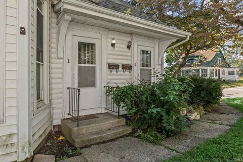 Photo of 720 S Union Street, Kokomo, IN 46901 (MLS # 202539034)