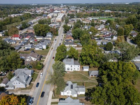 Tiny photo for 720 S Union Street, Kokomo, IN 46901 (MLS # 202539034)