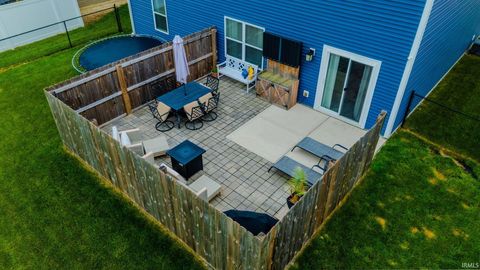 Tiny photo for 1706 Boles Street, Marion, IN 46953 (MLS # 202619304)