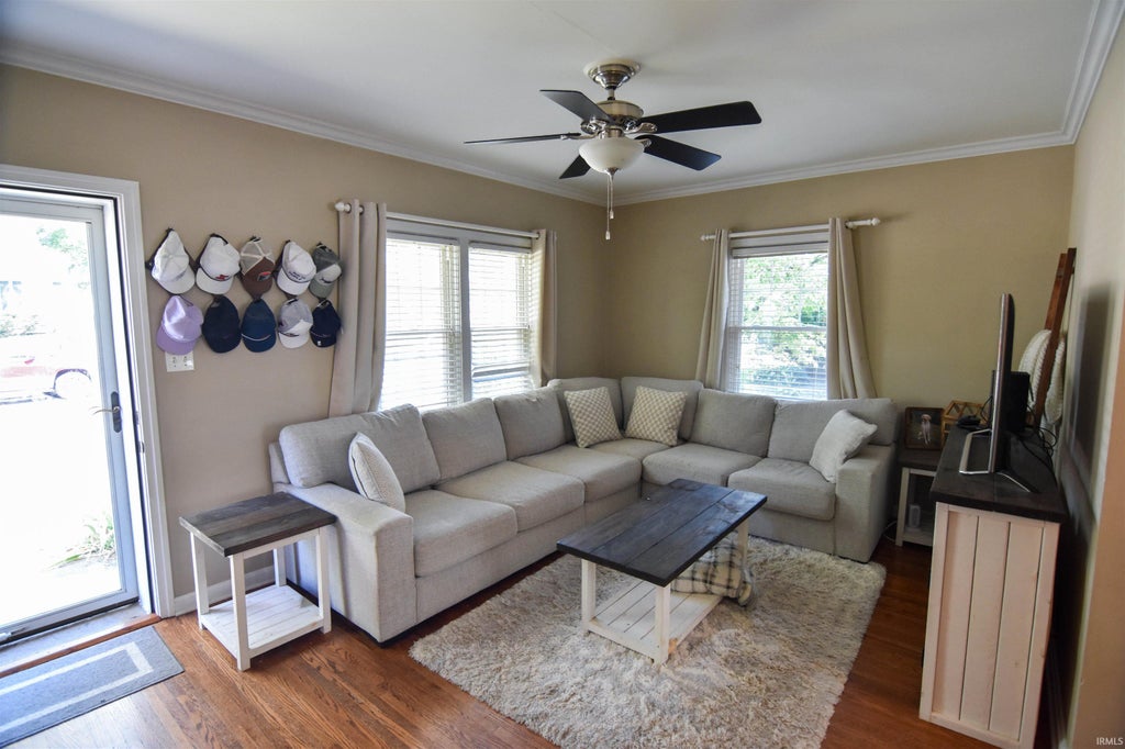 Photo of 2113 E Chandler Avenue, Evansville, IN 47714 (MLS # 202636716)