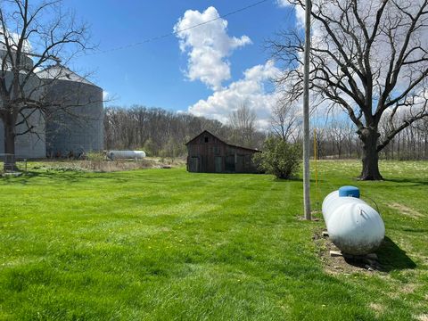 Tiny photo for 9360 S 300 E Road, Amboy, IN 46911 (MLS # 202614553)