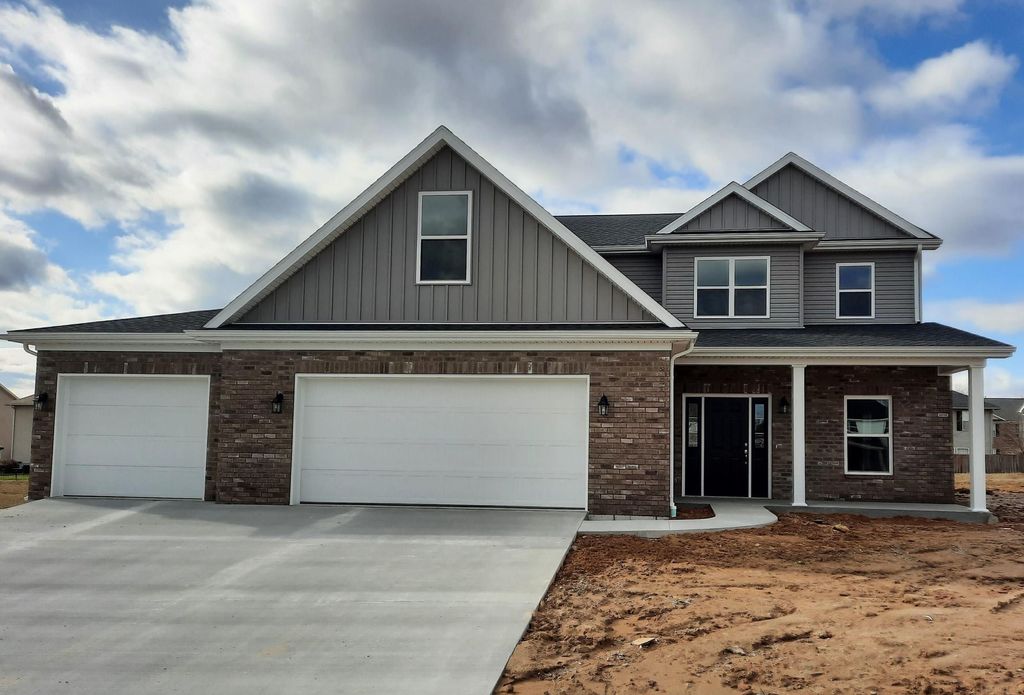 Photo for 19202 Braeburn Drive, Evansville, IN 47725 (MLS # 202245478)