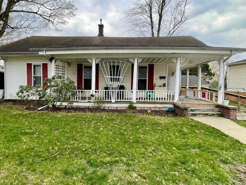 Photo of 107 E Logan Street, Argos, IN 46501 (MLS # 202612413)