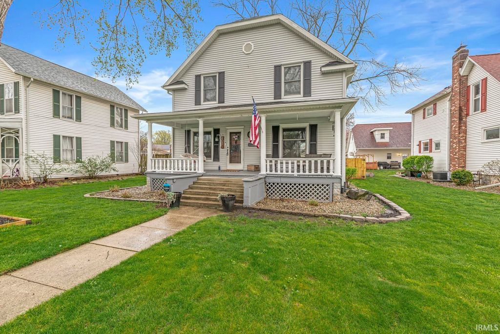 Photo of 403 E Centennial Street, Nappanee, IN 46550 (MLS # 202613300)