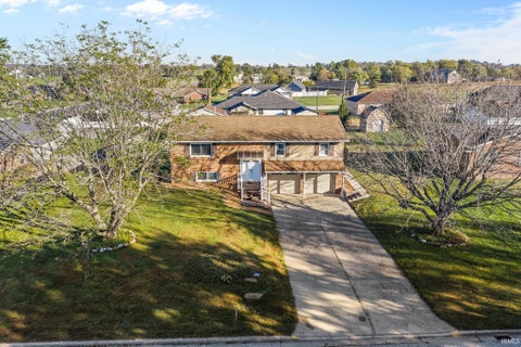 Tiny photo for 104 E 22nd Street, Huntingburg, IN 47542 (MLS # 202643792)