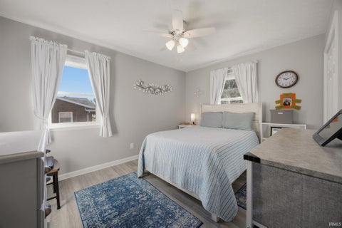 Tiny photo for 104 E 22nd Street, Huntingburg, IN 47542 (MLS # 202643792)