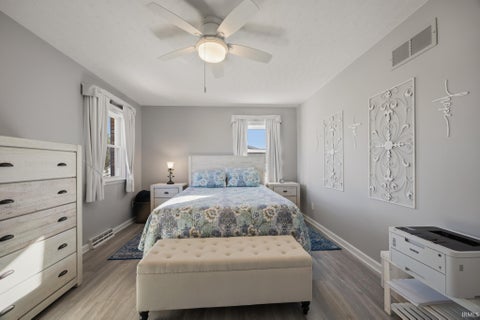 Tiny photo for 104 E 22nd Street, Huntingburg, IN 47542 (MLS # 202643792)