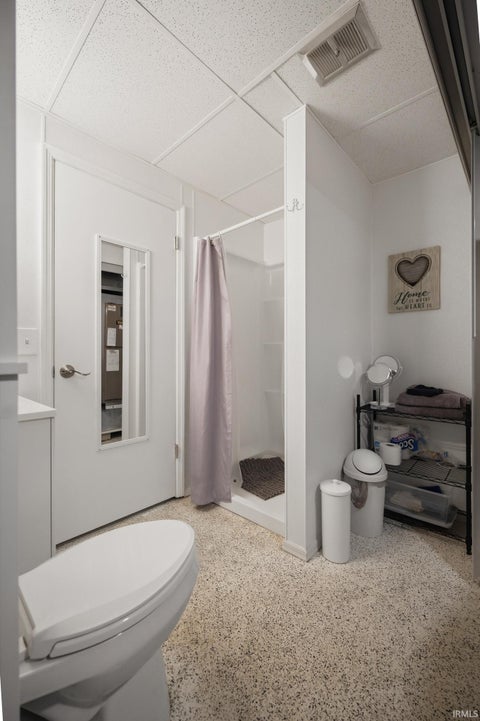 Tiny photo for 104 E 22nd Street, Huntingburg, IN 47542 (MLS # 202643792)