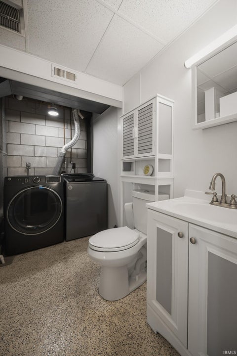 Tiny photo for 104 E 22nd Street, Huntingburg, IN 47542 (MLS # 202643792)