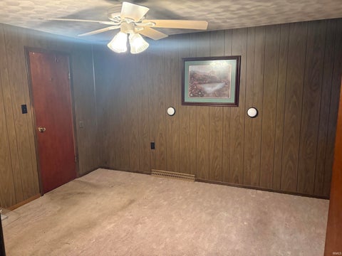 Tiny photo for 808 Esther Street, Huntington, IN 46750 (MLS # 202639459)