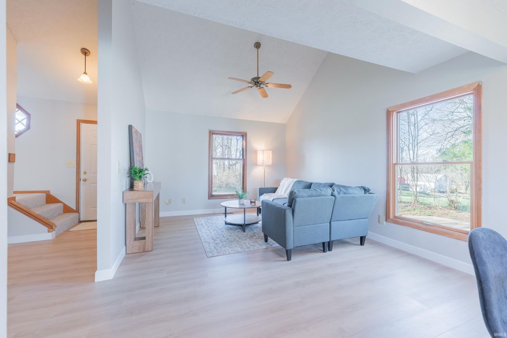 Photo of 5904 S Phyllis Street, Bloomington, IN 47403 (MLS # 202608412)