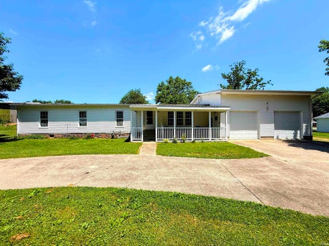 Photo of 102 W Williams Street, Loogootee, IN 47553 (MLS # 202625170)