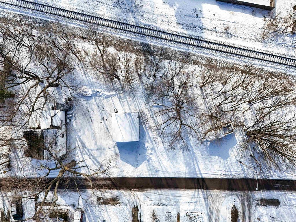 Photo of 909 W Garro Street, Plymouth, IN 46563 (MLS # 202549095)