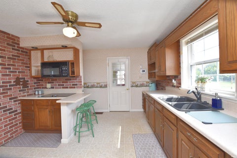 Tiny photo for 8297 E 475 N, Monticello, IN 47960 (MLS # 202632082)