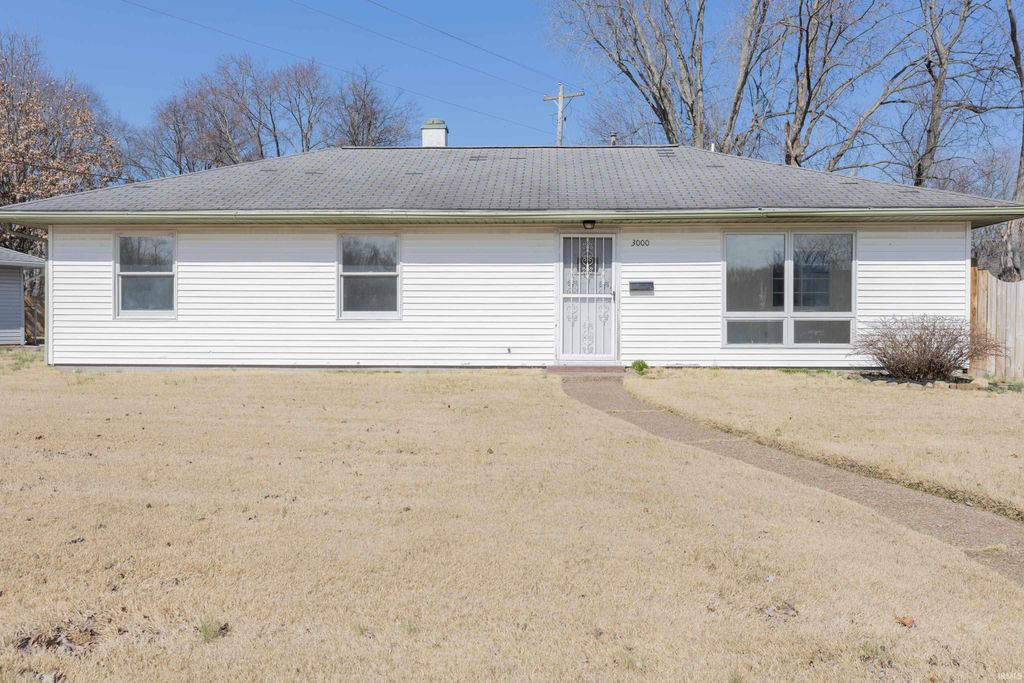 Photo of 3000 Sheridan Road, Evansville, IN 47710 (MLS # 202606309)