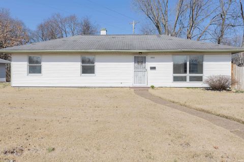 Photo of 3000 Sheridan Road, Evansville, IN 47710 (MLS # 202606309)