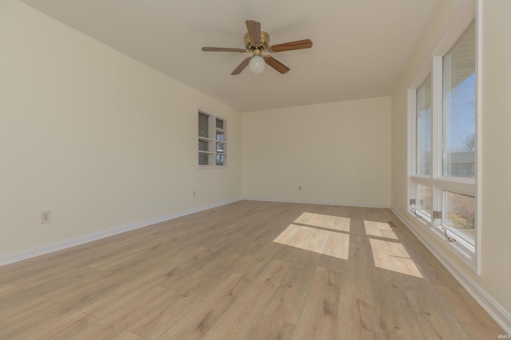 Photo of 3000 Sheridan Road, Evansville, IN 47710 (MLS # 202606309)