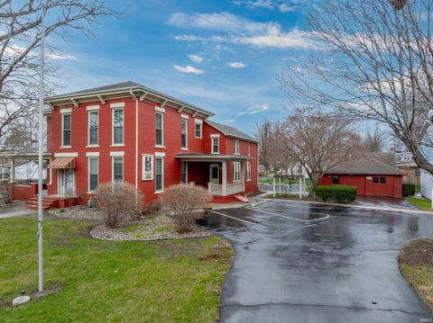 Photo of 1015 E Center Street, Warsaw, IN 46580 (MLS # 202608993)