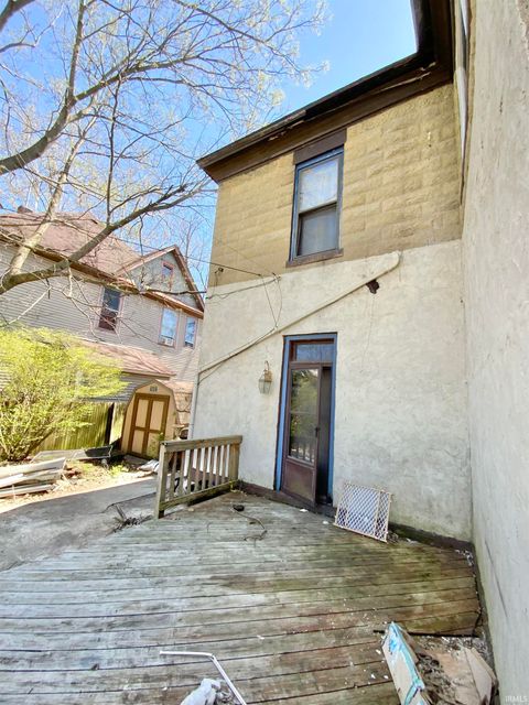 Tiny photo for 1010 High Street, Logansport, IN 46940 (MLS # 202612597)