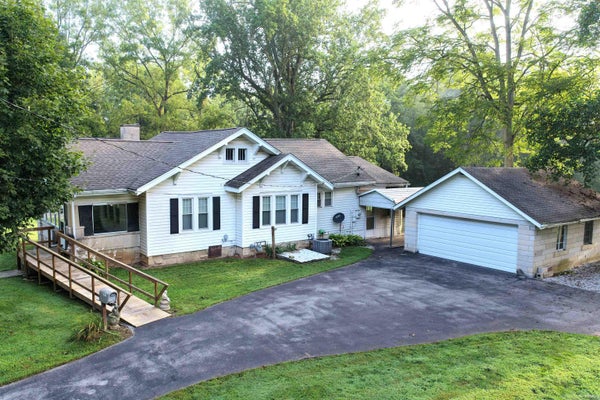 2996 DIXIE HWY, BEDFORD, IN 47421 - Image 0ae78fffa7418ebf6bc23f6a67fa22f2/1196972056