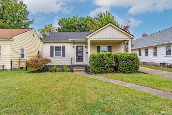 2120 WASHINGTON AVE, EVANSVILLE, IN 47714 - Image 0af0e597360fcf3bc5b46e19e0b79861/522576747