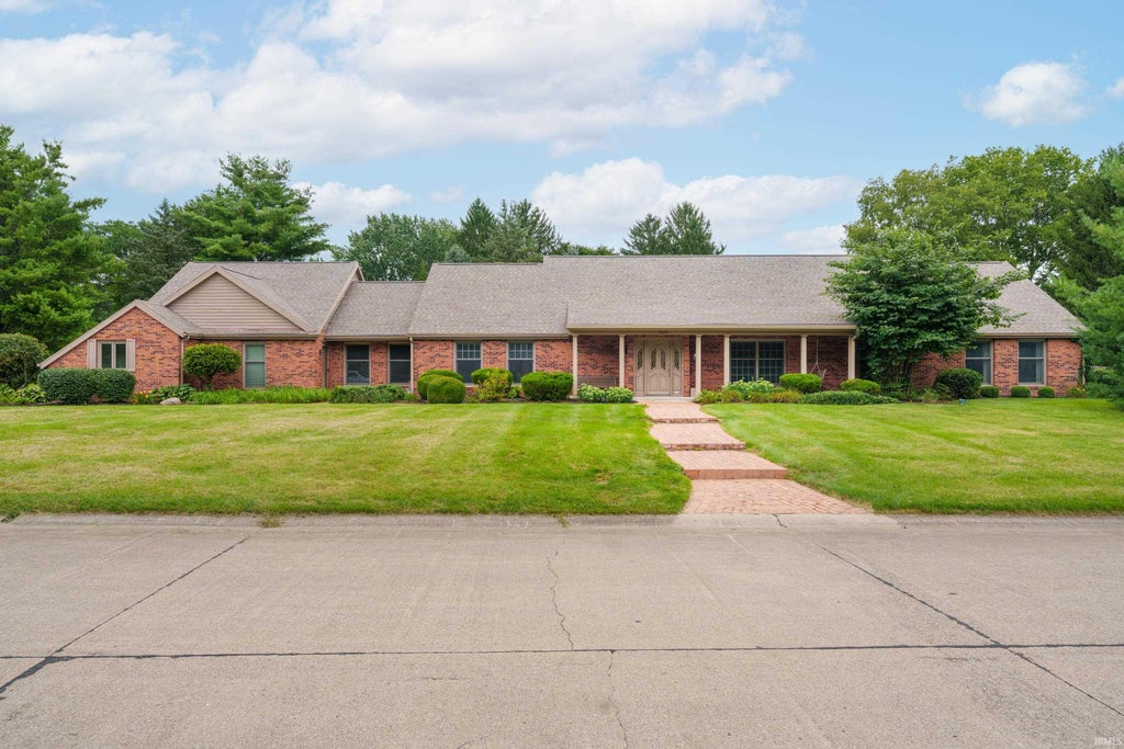 Photo of 604 N Mesa Road, Muncie, IN 47304 (MLS # 202634685)