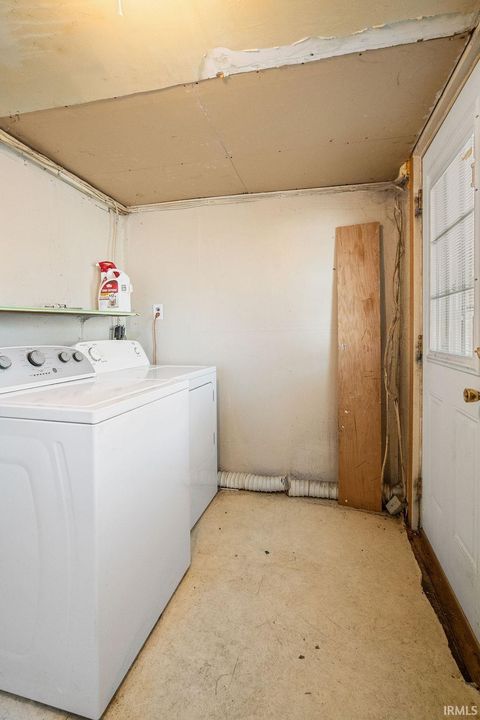 Tiny photo for 1017 S LOCKE Street, Kokomo, IN 46902 (MLS # 202548964)