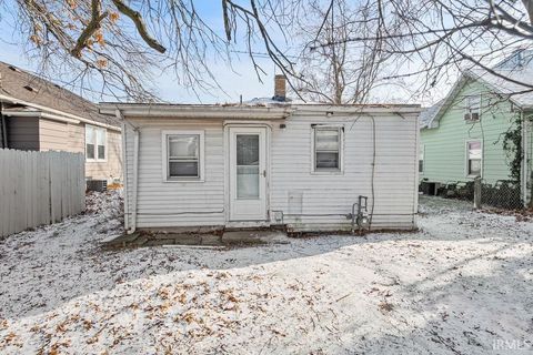 Tiny photo for 1017 S LOCKE Street, Kokomo, IN 46902 (MLS # 202548964)