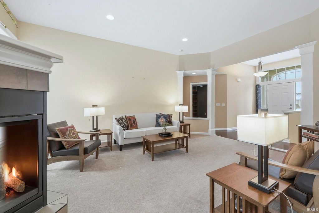 Photo of 2002 Stone Fountain Chase, Fort Wayne, IN 46804 (MLS # 202602145)