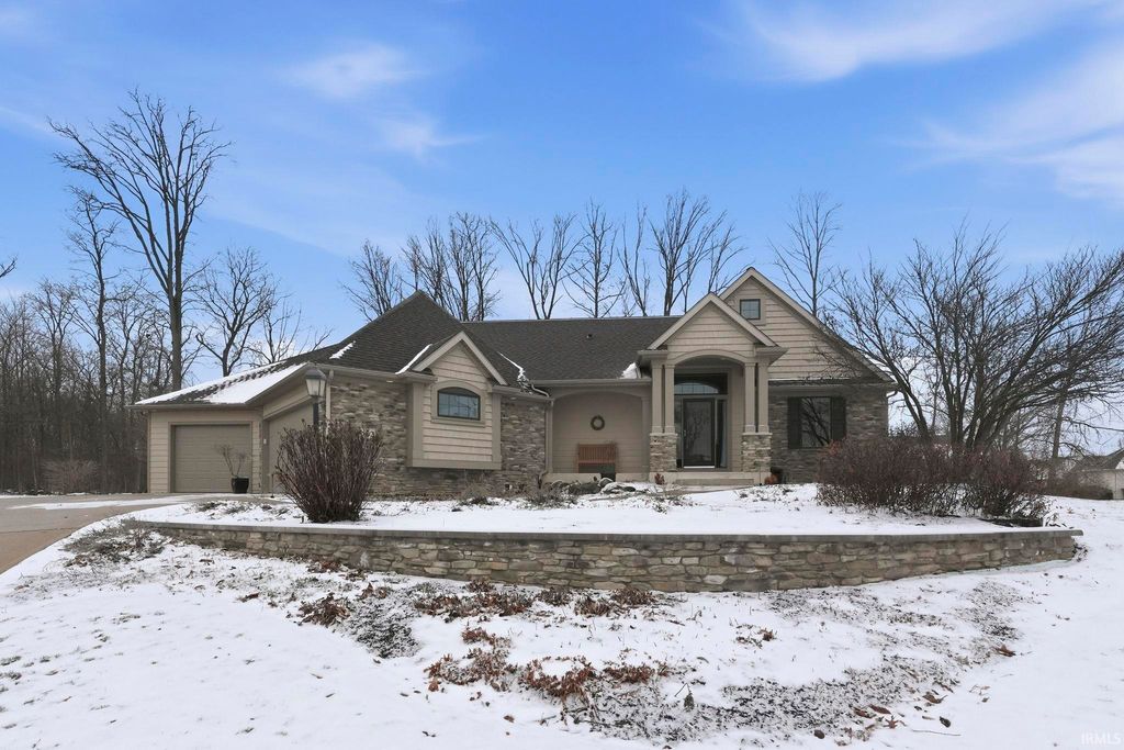 Photo of 2002 Stone Fountain Chase, Fort Wayne, IN 46804 (MLS # 202602145)
