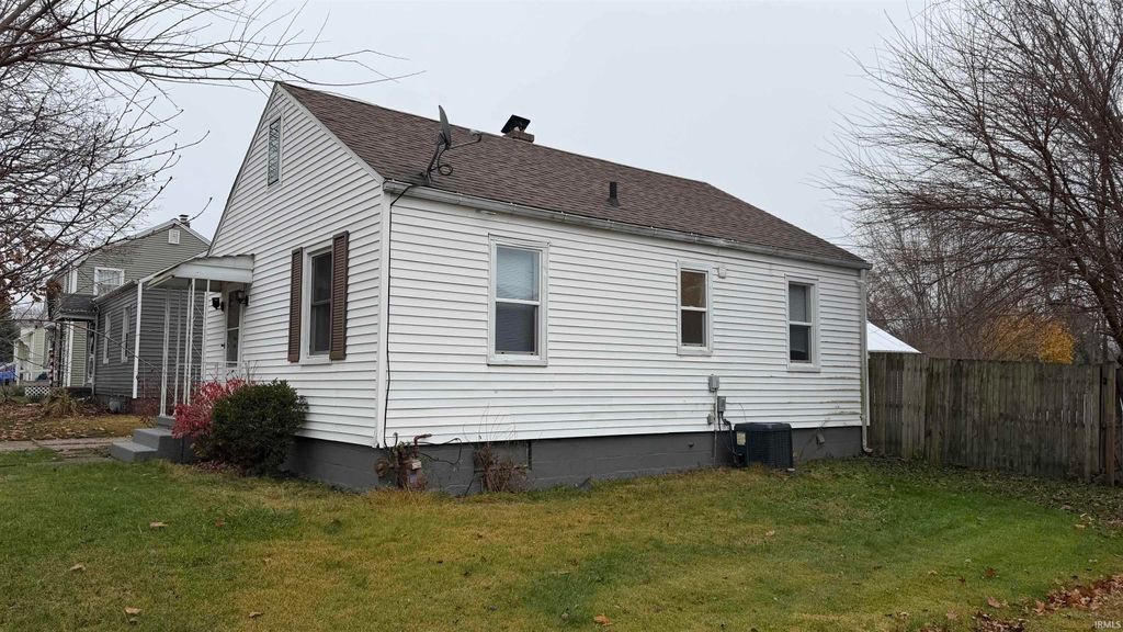 Photo of 19746 Detroit Avenue, South Bend, IN 46614 (MLS # 202546854)