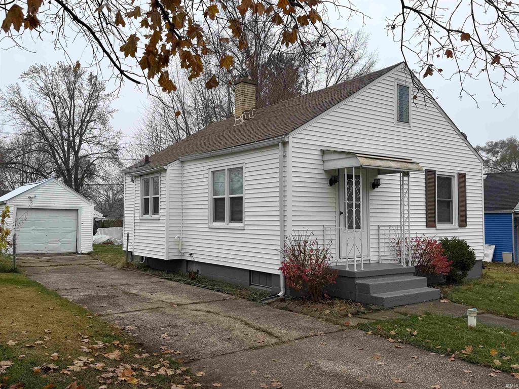 Photo of 19746 Detroit Avenue, South Bend, IN 46614 (MLS # 202546854)
