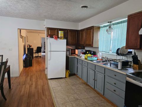 Tiny photo for 1600 High Street, Logansport, IN 46947 (MLS # 202613920)