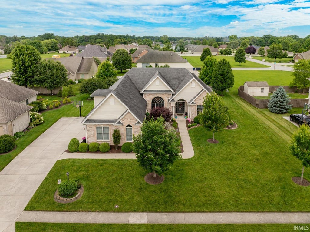 Photo of 2605 N Wickersham Drive, Muncie, IN 47304 (MLS # 202625402)