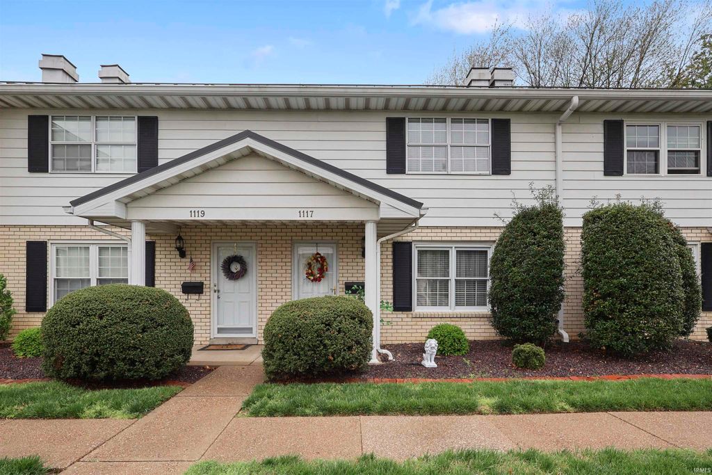 Photo of 1117 Burdette Avenue, Evansville, IN 47714 (MLS # 202611613)