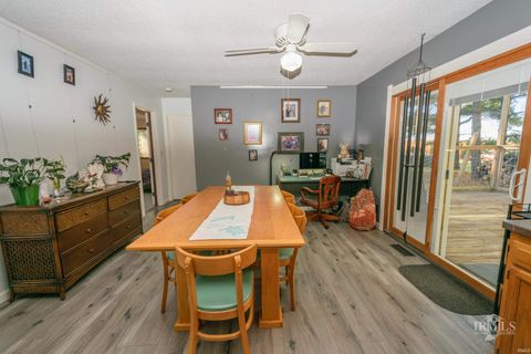 Tiny photo for 11559 S County Road 300 W, Muncie, IN 47302 (MLS # 202543321)