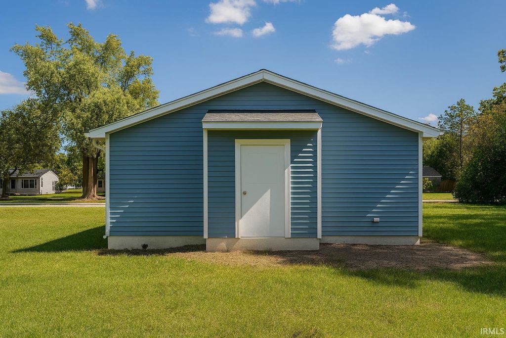 Photo of 5232 Webster Street, Fort Wayne, IN 46807 (MLS # 202539192)