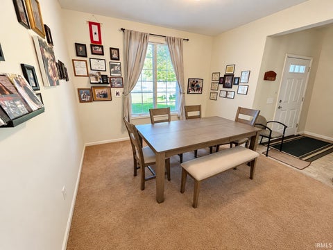 Tiny photo for 811 Honey Willow Boulevard, Huntertown, IN 46748 (MLS # 202643650)