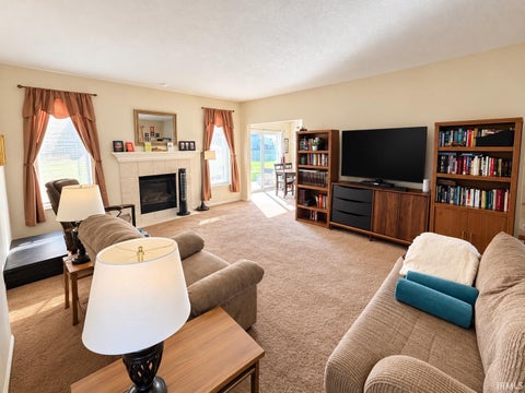 Tiny photo for 811 Honey Willow Boulevard, Huntertown, IN 46748 (MLS # 202643650)