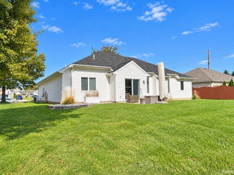 Tiny photo for 811 Honey Willow Boulevard, Huntertown, IN 46748 (MLS # 202643650)