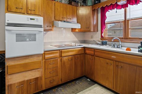 Tiny photo for 312 Debbie Lane, Williamsport, IN 47993 (MLS # 202610741)