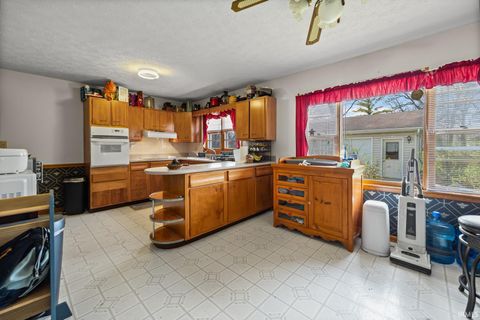 Tiny photo for 312 Debbie Lane, Williamsport, IN 47993 (MLS # 202610741)