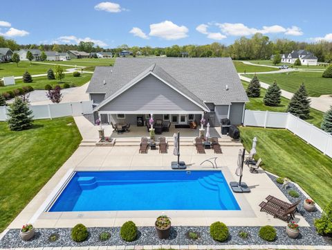 Tiny photo for 8433 Shepardson Creek Drive, Lafayette, IN 47905 (MLS # 202615948)