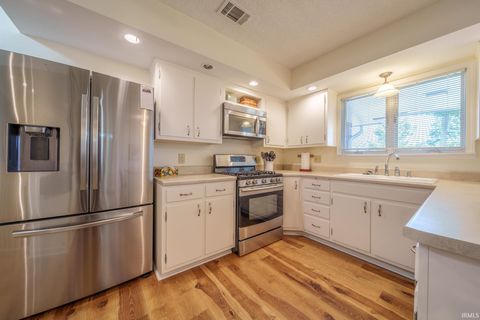 Tiny photo for 6 Golfview Drive, Logansport, IN 46947 (MLS # 202624463)