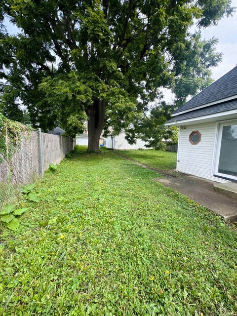 Tiny photo for 1210 N Webster Street, Kokomo, IN 46901 (MLS # 202638949)